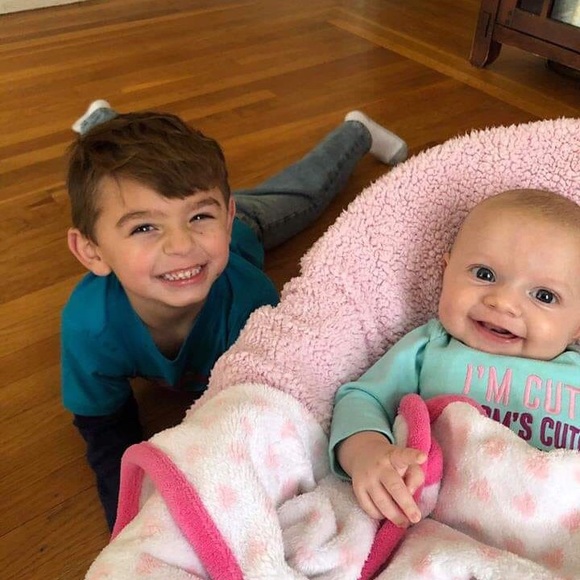 Meet your Posher, Jenny - Picture 4 of 4